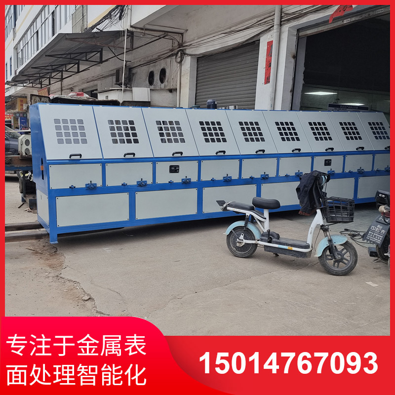 圓(yuan)筦(guan)自動抛(pao)光(guang)機